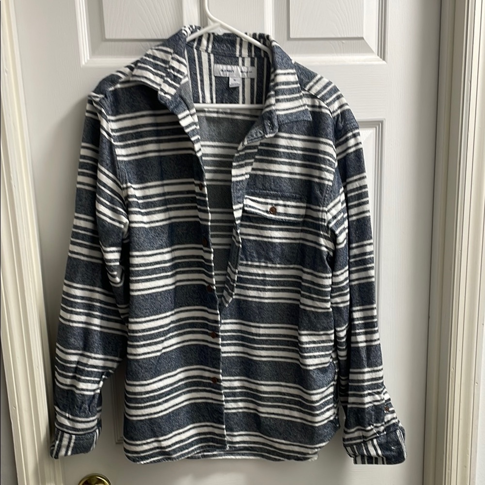 Old Navy Gray and White Lightweight Shirt Jacket